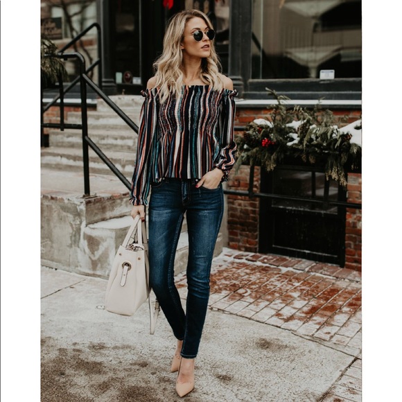 Striped tribal off-shoulder blouse - Picture 2 of 6